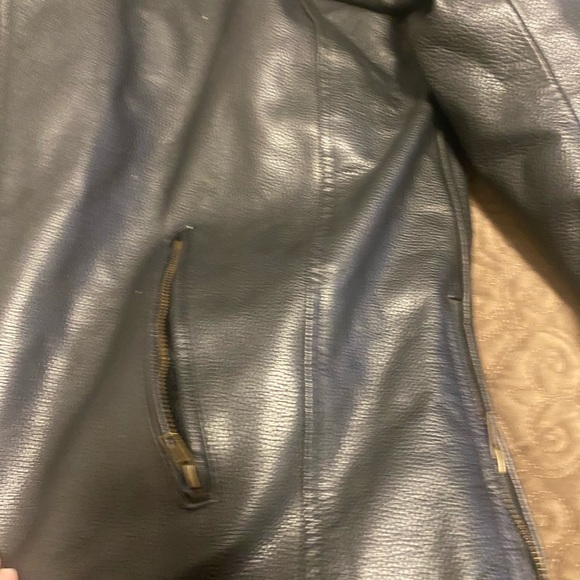 Motorcycle leather jacket - Picture 10 of 13